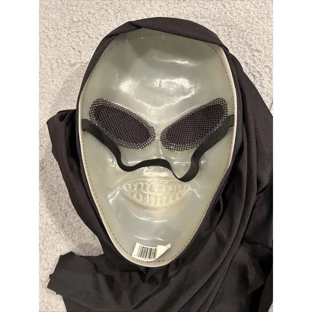 2000 Masquerade Magic Visible Visitors Alien Halloween Mask Glow-In-Dark SCARY
